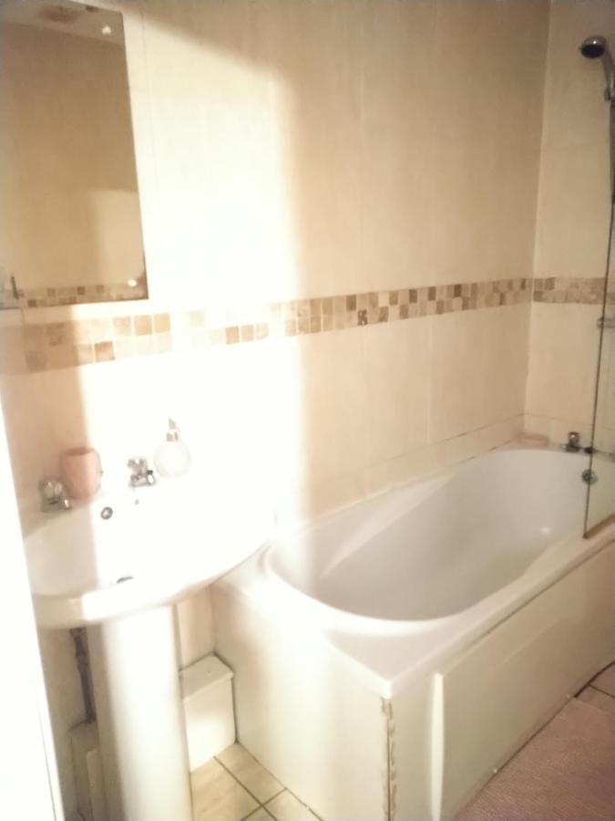 Double Room Close To Bradford University And City Centre Exteriör bild
