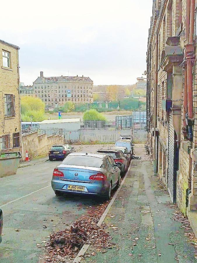 Double Room Close To Bradford University And City Centre Exteriör bild